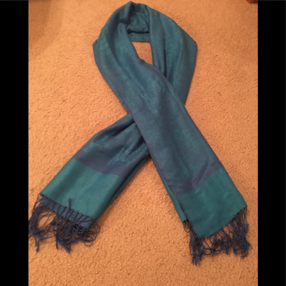 Blue pashima scarf